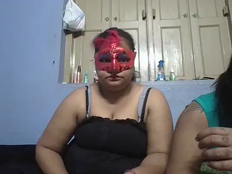Snapshot of Naina1994 chatting on 8, 5, 2026 Naina1994 online show from 8, 5, 2026