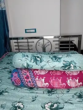 Snapshot of CamGirl_Neha chatting on 6, 5, 2026 CamGirl Neha online show from 6, 5, 2026