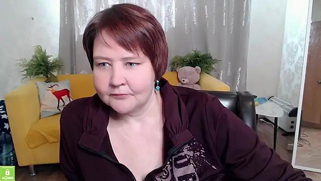 Snapshot of QUEEN02030 chatting on 4, 5, 2026 QUEEN02030 online show from 4, 5, 2026