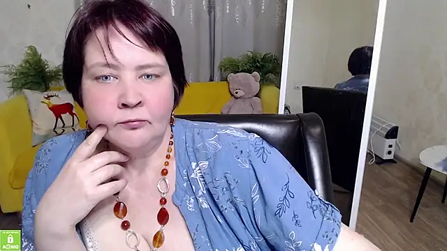 Snapshot of QUEEN02030 chatting on 26, 5, 2026 QUEEN02030 online show from 26, 5, 2026