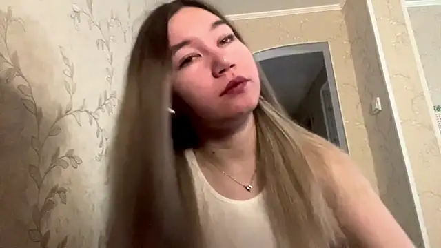 Snapshot of IreneOrbison chatting on 31, 3, 2026 IreneOrbison online show from 31, 3, 2026