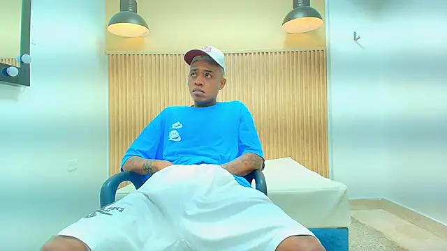 LUCA TURNER online show from 8, 4, 2026