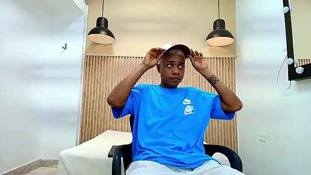 LUCA TURNER online show from 11, 4, 2026