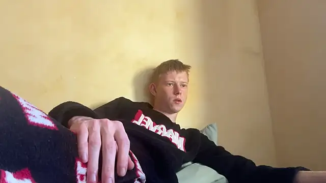 Snapshot of dreamy_devi1 chatting on 6, 4, 2026 dreamy devi1 online show from 6, 4, 2026