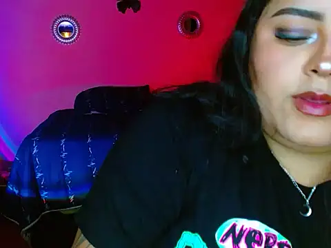 Snapshot of LunaAddittion chatting on 10, 6, 2026 LunaAddittion online show from 10, 6, 2026