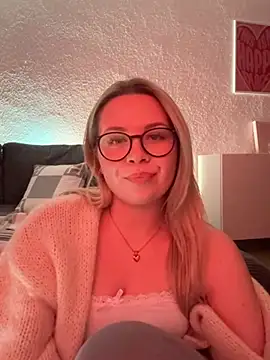 Snapshot of miialive chatting on 30, 3, 2026 miialive online show from 30, 3, 2026