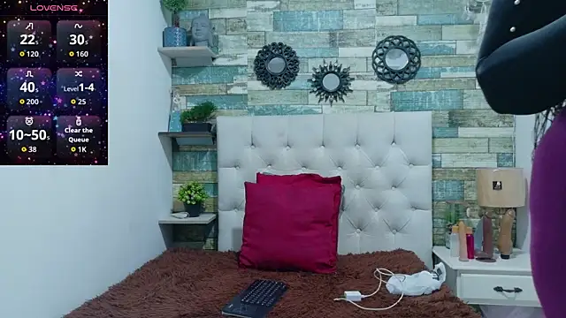 Snapshot of Skylernaomi chatting on 14, 5, 2026 Skylernaomi online show from 14, 5, 2026