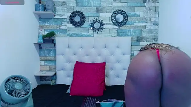 Snapshot of Skylernaomi chatting on 1, 6, 2026 Skylernaomi online show from 1, 6, 2026