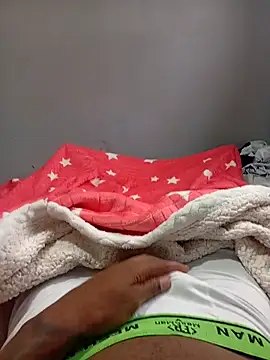 Snapshot of NegiSouza157 chatting on 10, 4, 2026 NegiSouza157 online show from 10, 4, 2026