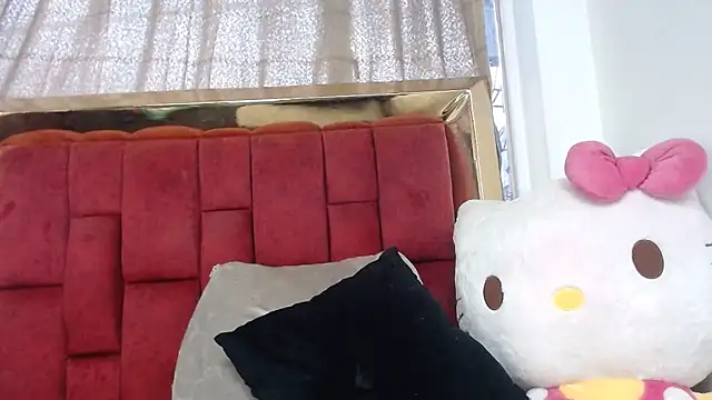 Snapshot of mia_rousse_vc chatting on 11, 5, 2026 mia rousse vc online show from 11, 5, 2026
