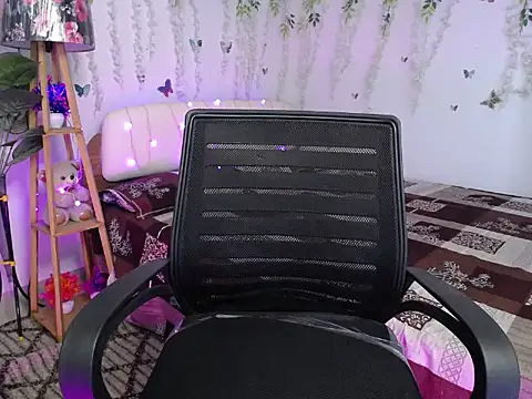 Snapshot of Naughty_Stripgirl0 chatting on 20, 4, 2026 Naughty Stripgirl0 online show from 20, 4, 2026
