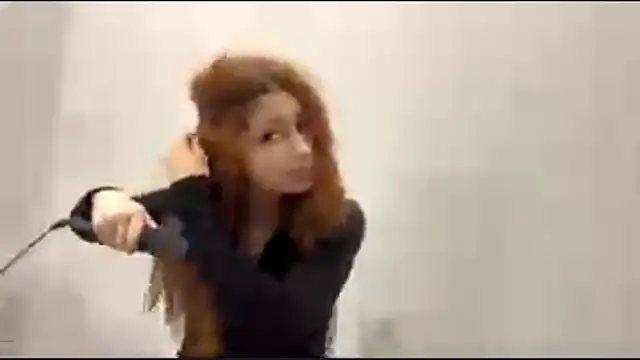 AnalisaPfliger online show from 8, 4, 2026