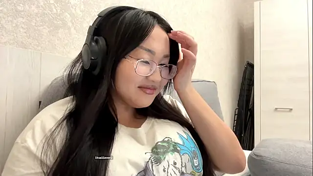 Feylinmay online show from 7, 4, 2026