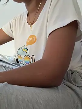 majo 2901 online show from 16, 4, 2026