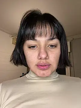 Snapshot of Abrildqquino chatting on 8, 6, 2026 Abrildqquino online show from 8, 6, 2026