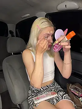 Snapshot of Lia_fire chatting on 3, 4, 2026 Lia fire online show from 3, 4, 2026