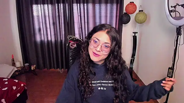 Snapshot of FreyaRouge chatting on 30, 6, 2026 FreyaRouge online show from 30, 6, 2026