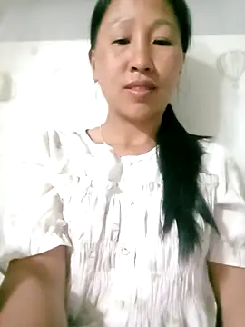 Snapshot of Lisa-aa chatting on 7, 5, 2026 Lisa-aa online show from 7, 5, 2026