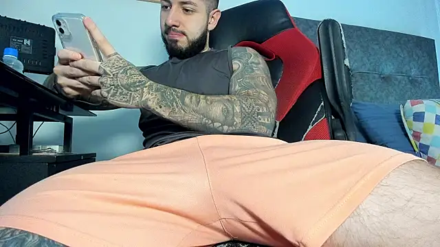 vyxen x online show from 14, 4, 2026