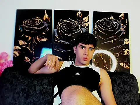 Snapshot of Andy_wood chatting on 7, 4, 2026 Andy wood online show from 7, 4, 2026