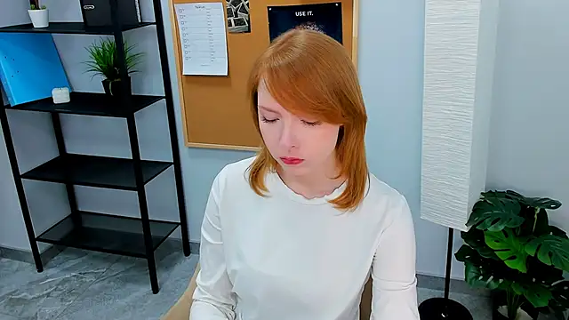 Snapshot of CherryCrushLove chatting on 18, 4, 2026 CherryCrushLove online show from 18, 4, 2026