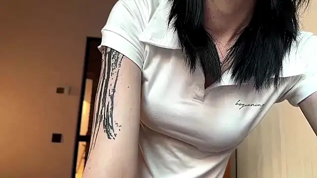 Snapshot of JessbutnotJessi chatting on 6, 4, 2026 JessbutnotJessi online show from 6, 4, 2026