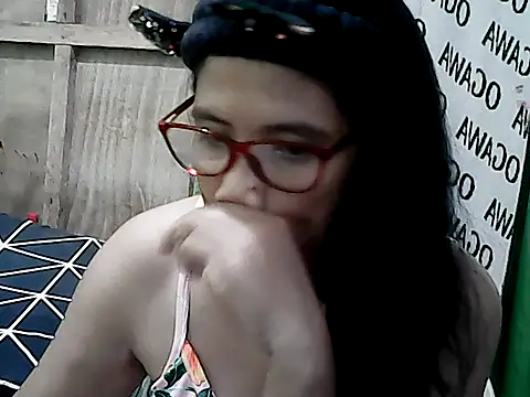 Snapshot of PinayZaira chatting on 17, 4, 2026 PinayZaira online show from 17, 4, 2026