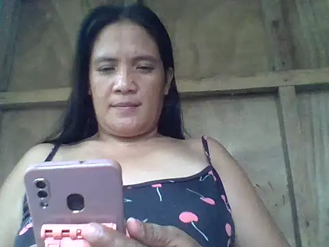 Snapshot of PinayZaira chatting on 2, 6, 2026 PinayZaira online show from 2, 6, 2026