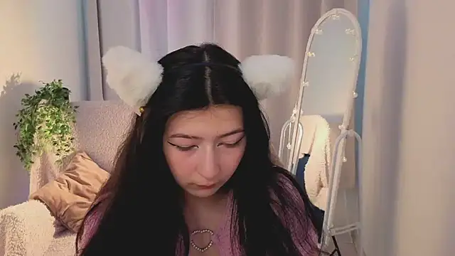 Snapshot of HanamiCei chatting on 9, 4, 2026 HanamiCei online show from 9, 4, 2026