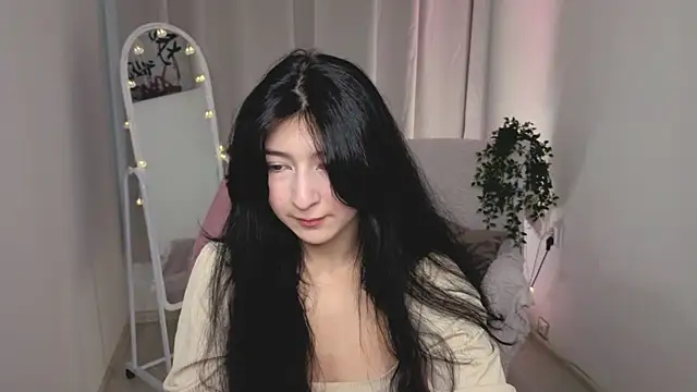 Snapshot of HanamiCei chatting on 16, 4, 2026 HanamiCei online show from 16, 4, 2026