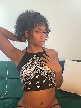Snapshot of Sun_lynx_Love chatting on 7, 5, 2026 Sun lynx Love online show from 7, 5, 2026