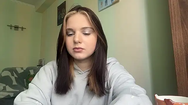 GiselleReidenbach online show from 7, 4, 2026