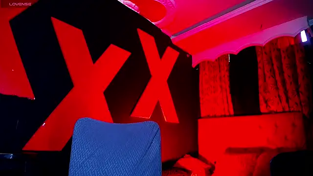 Snapshot of AlanFox1 chatting on 4, 5, 2026 AlanFox1 online show from 4, 5, 2026