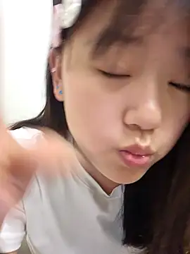 Snapshot of mianmian-666 chatting on 12, 5, 2026 mianmian-666 online show from 12, 5, 2026
