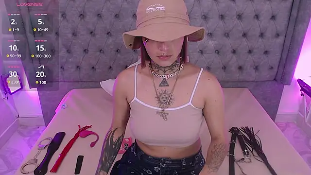 Gyal Smith online show from 5, 4, 2026