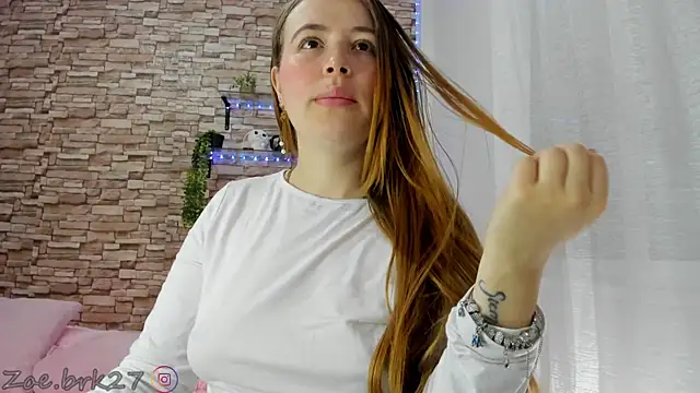 Snapshot of Zoe_brk chatting on 29, 5, 2026 Zoe brk online show from 29, 5, 2026