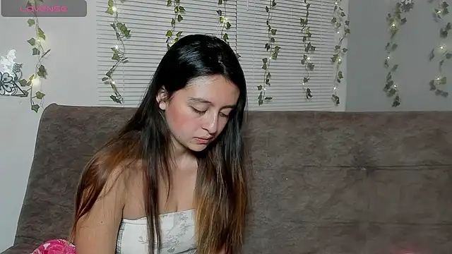 Snapshot of Lala_fluffy chatting on 15, 7, 2026 Lala fluffy online show from 15, 7, 2026