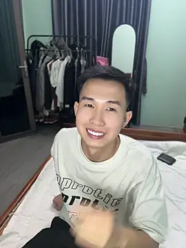 Snapshot of tuanhip chatting on 13, 4, 2026 tuanhip online show from 13, 4, 2026