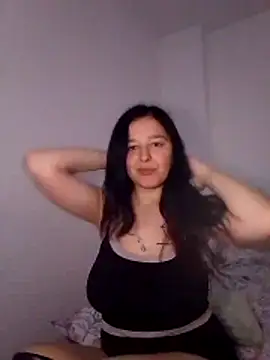 Snapshot of EmmaWillow chatting on 8, 4, 2026 EmmaWillow online show from 8, 4, 2026