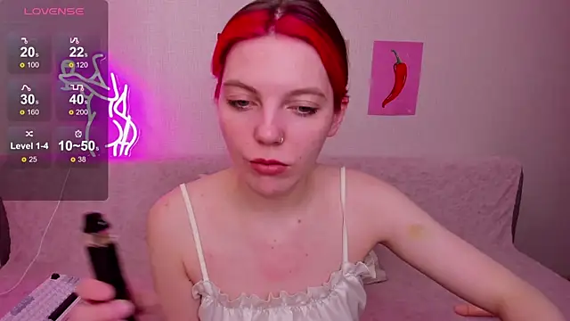 Snapshot of Marie_Reyess chatting on 2, 5, 2026 Marie Reyess online show from 2, 5, 2026