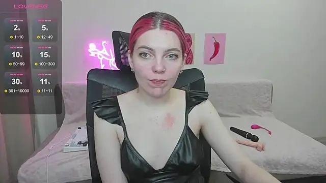 Snapshot of Marie_Reyess chatting on 13, 5, 2026 Marie Reyess online show from 13, 5, 2026