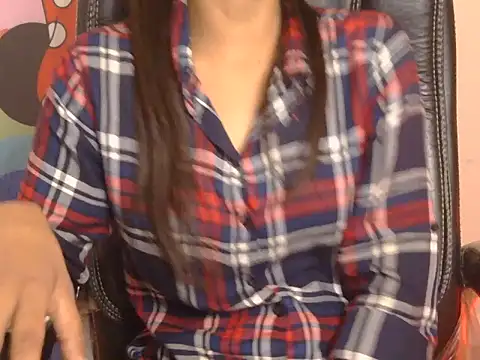 pari darling online show from 1, 4, 2026