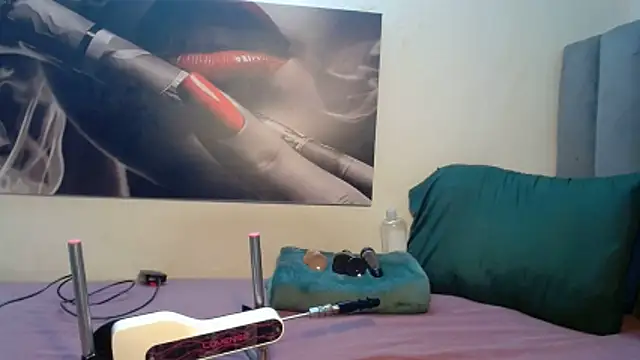 Snapshot of Lola-77 chatting on 17, 5, 2026 Lola-77 online show from 17, 5, 2026