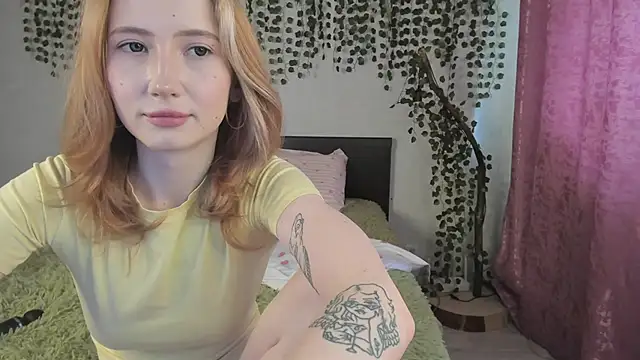 Snapshot of Leona_Vixen chatting on 18, 4, 2026 Leona Vixen online show from 18, 4, 2026