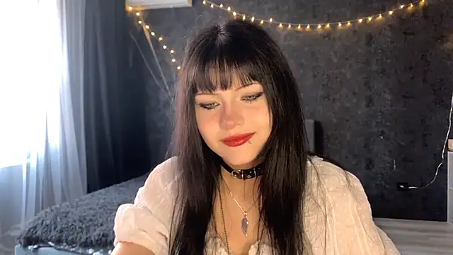 Snapshot of EmilyEmbears chatting on 7, 5, 2026 EmilyEmbears online show from 7, 5, 2026