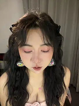 Snapshot of ooooBaby129 chatting on 25, 4, 2026 ooooBaby129 online show from 25, 4, 2026