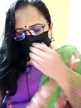 monisha cam online show from 10, 4, 2026