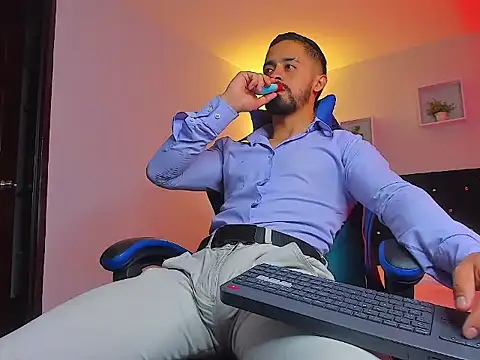 Snapshot of David_Onfire chatting on 3, 4, 2026 David Onfire online show from 3, 4, 2026