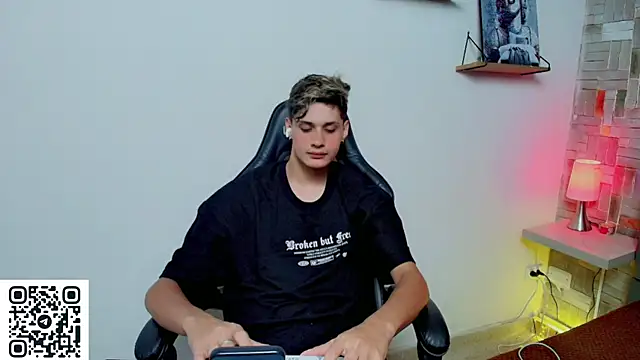 flaquito    online show from 22, 5, 2026
