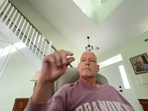 Snapshot of ProfessorPaulcam chatting on 6, 4, 2026 ProfessorPaulcam online show from 6, 4, 2026